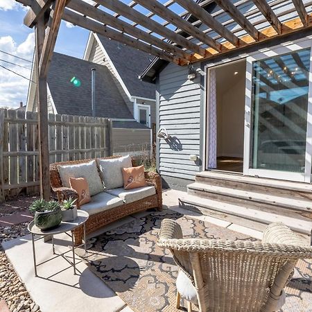 Luxurious Historic Renovated Bungalow Dt Rapid City With Private Patio エクステリア 写真
