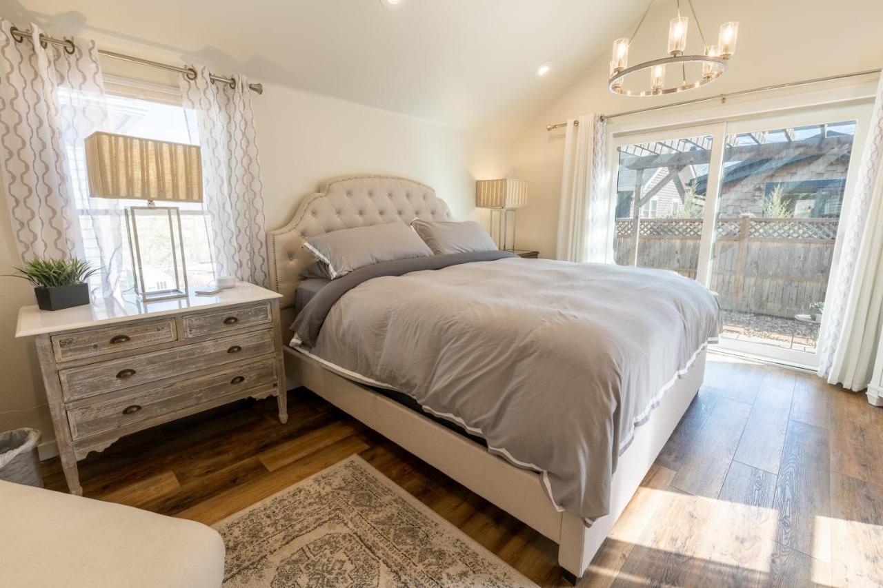 Luxurious Historic Renovated Bungalow Dt Rapid City With Private Patio エクステリア 写真